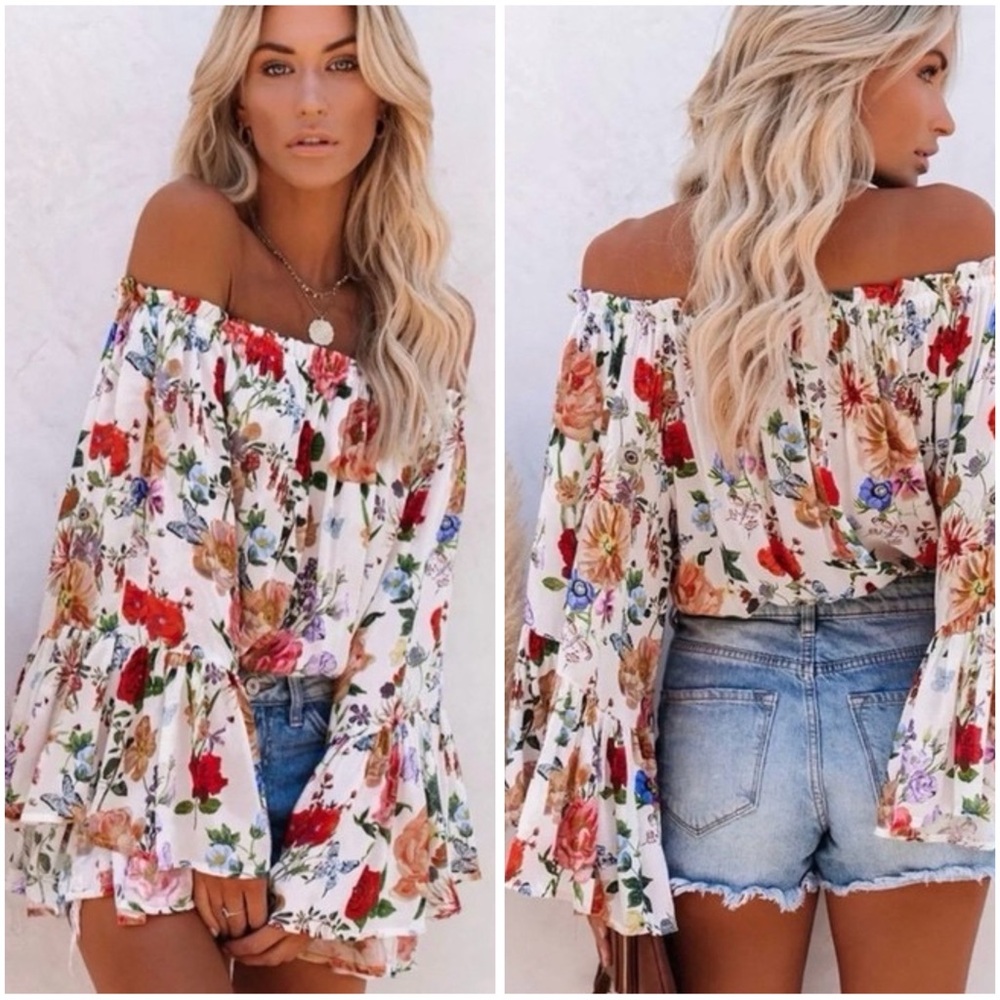 VICI OTS Bell/Ruffle Sleeved Flower Power Top S NWOT